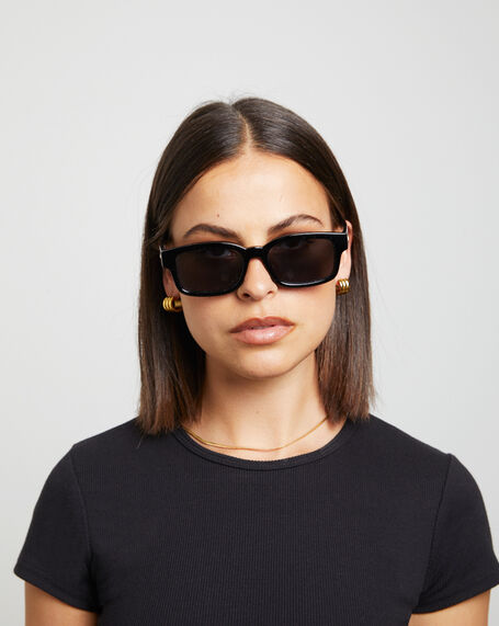 Le Sustain Recarmito Sunglasses in Black Smoke Mono