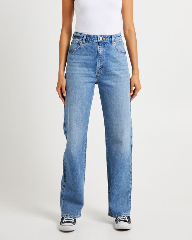 Carrie Jeans Monifa, hi-res image number null