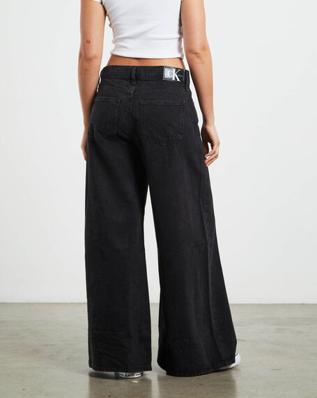 Low Rise Loose Denim Jeans in Washed Black