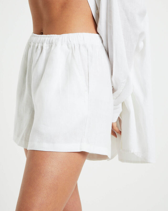 Tide Linen Shorts in White, hi-res image number null