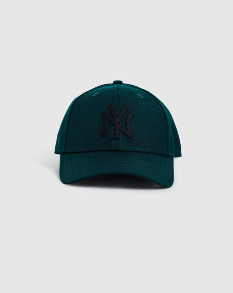9Forty New York Yankees Cap Dark Green