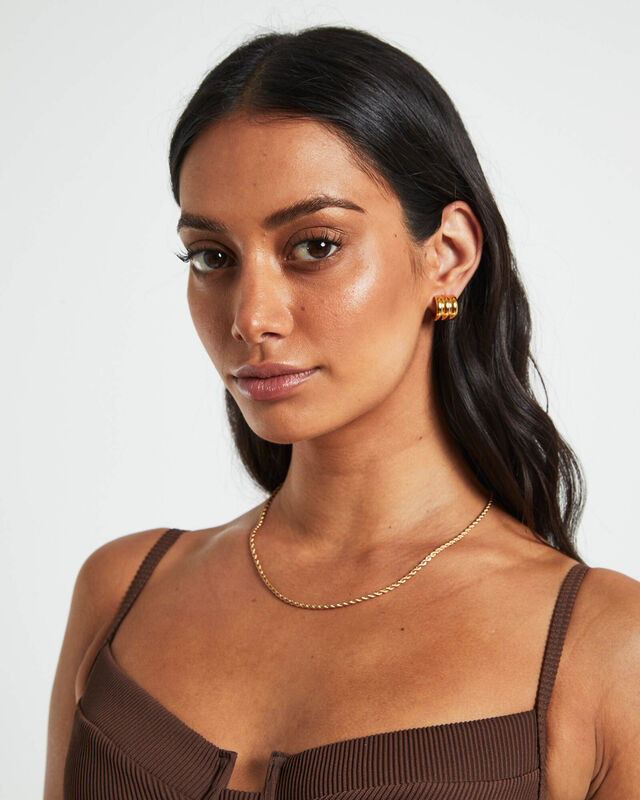 Liv Earrings in Gold, hi-res image number null