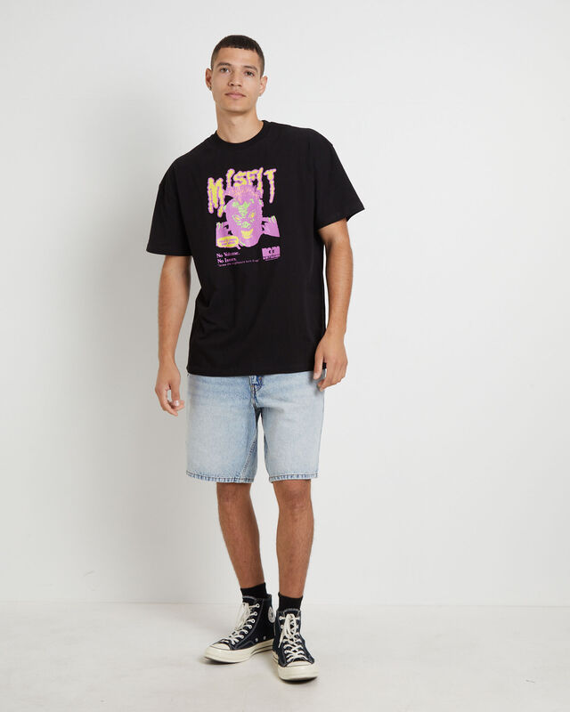 New Issues 50-50 Short Sleeve T-Shirt in Washed Black, hi-res image number null