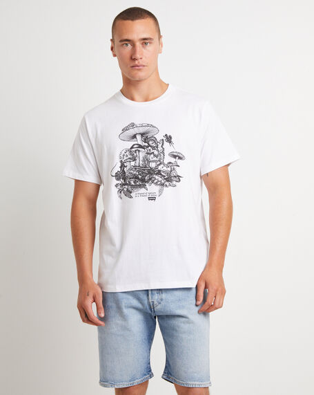 Graphic Crewneck Short Sleeve T-Shirt in Friend Of Nature White