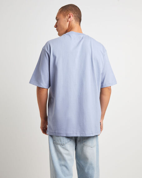 90s Vacay Slacker Short Sleeve T-Shirt in Dusty Blue