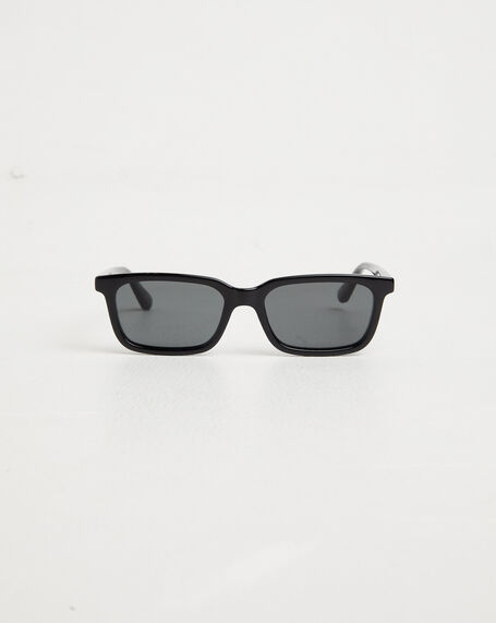 CBM Polished Sunglasses in Black/Dark Grey
