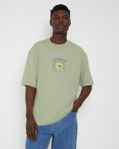 Sun Orb Slacker Short Sleeve T-Shirt in Sage Green