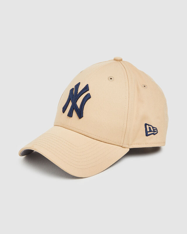 9Forty NY Yankees Cap Oatmilk Pebble Grey, hi-res image number null