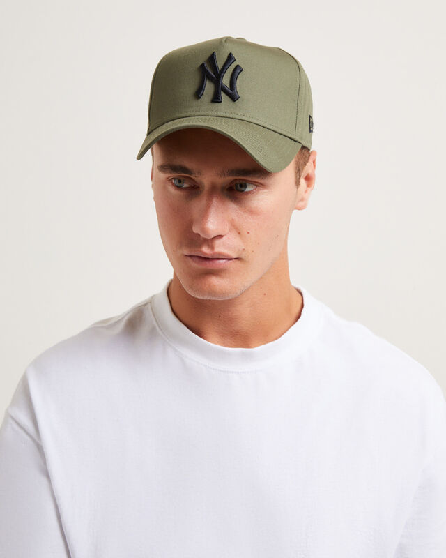 9Forty A -Frame NY Yankees Cap in Green, hi-res image number null