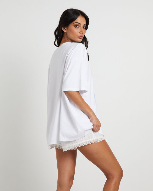 Breeze Oversized T-Shirt in White, hi-res image number null
