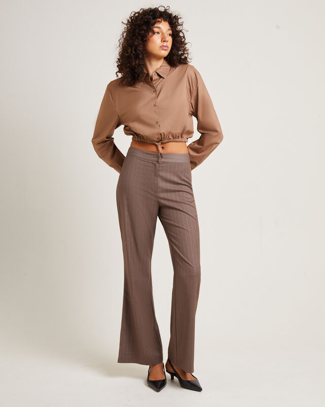 Lucy Drawstring Poplin Long Sleeve Shirt in Chocolate, hi-res image number null