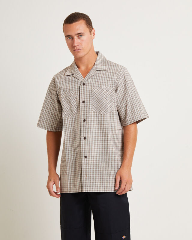 Hecksville Short Sleeve Shirt in Brown, hi-res image number null