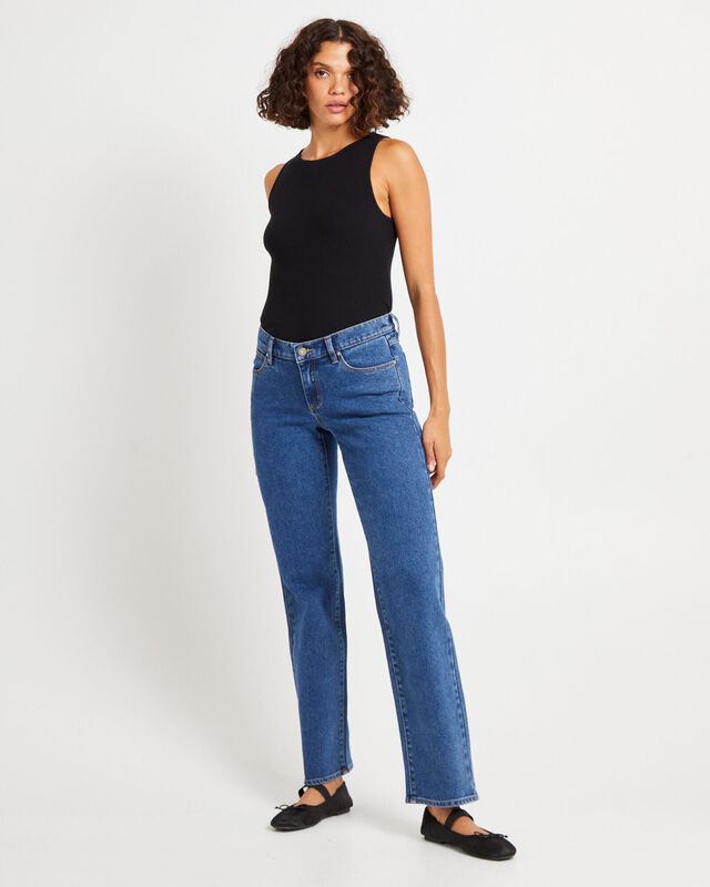 A 99 Low & Wide Jeans in Chantell Organic Blue, hi-res image number null
