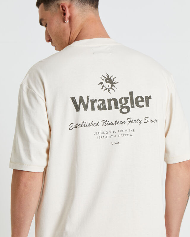 Sun Yung Slacker Short Sleeve T-Shirt in Ecru, hi-res image number null