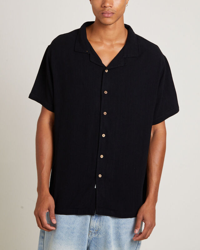 Ernie Resort Short Sleeve Shirt in Black, hi-res image number null