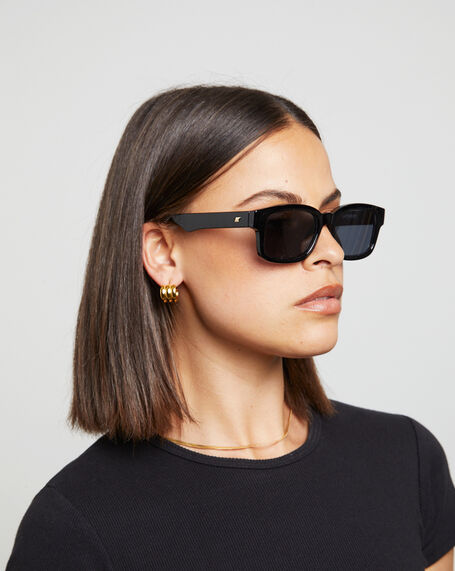 Le Sustain Recarmito Sunglasses in Black Smoke Mono